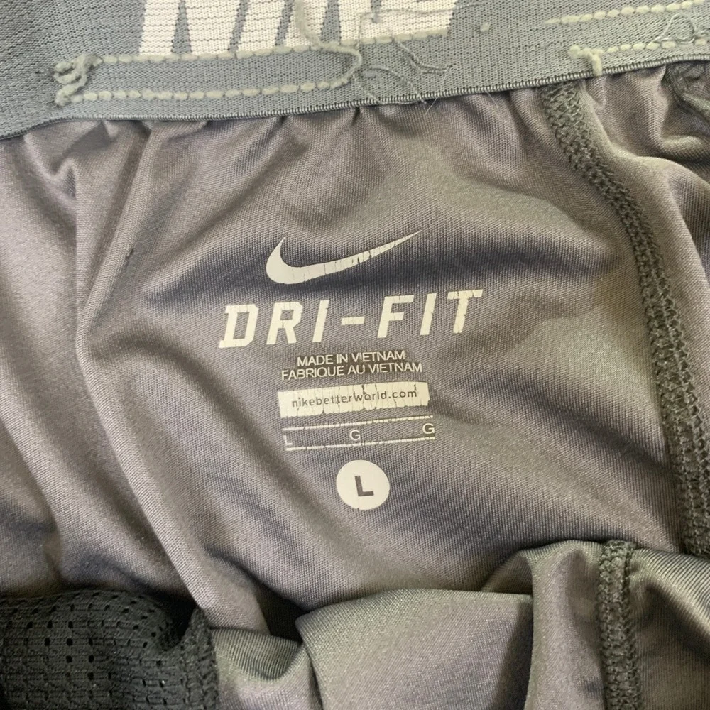 Nike Dri-FIT Mens Camo Athletic Shorts Grey Black Digital Camouflage Large